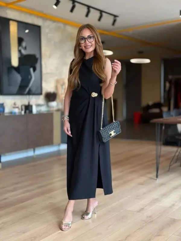 Women's Sleeveless Crew Neck Ruched Waist Slit Detail Crinkle Crepe Dress - 6