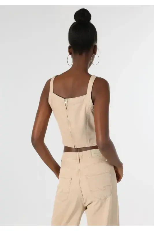 Women's sleeveless crop top in light brown - 2