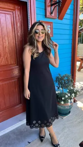 Women's Sleeveless Laser Cut Hem Floral Patterned Midi Length Shimmer Crepe Dress - 3