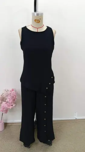 Women's Sleeveless Round Neck Asymmetric Button Detail Aerobin Blouse and Trousers Two-Piece Set - 4