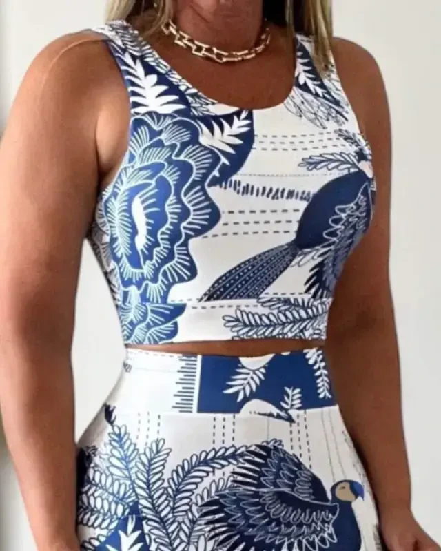 Women's Sleeveless Round Neck Floral Patterned Süprem Crop and Slit Skirt Set - 2