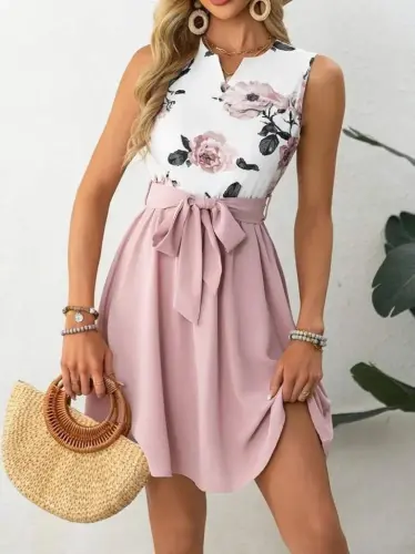Women's Sleeveless V-Neck Floral Print Belted Scuba Dress - BÜYÜKBEDENIZ (1)