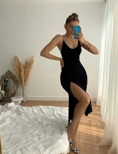 Women's Sleeveless V-Neck Halter & Back Tie Slit Crinkle Crepe Midi Dress - BÜYÜKBEDENIZ (1)