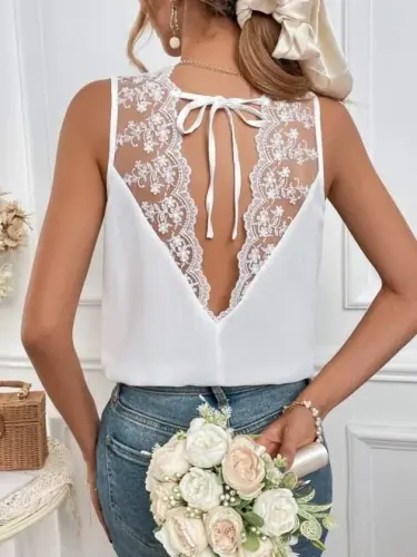 Women's Sleeveless V-Neck Lace Detailed Back-Tie Sandy Blouse - 2