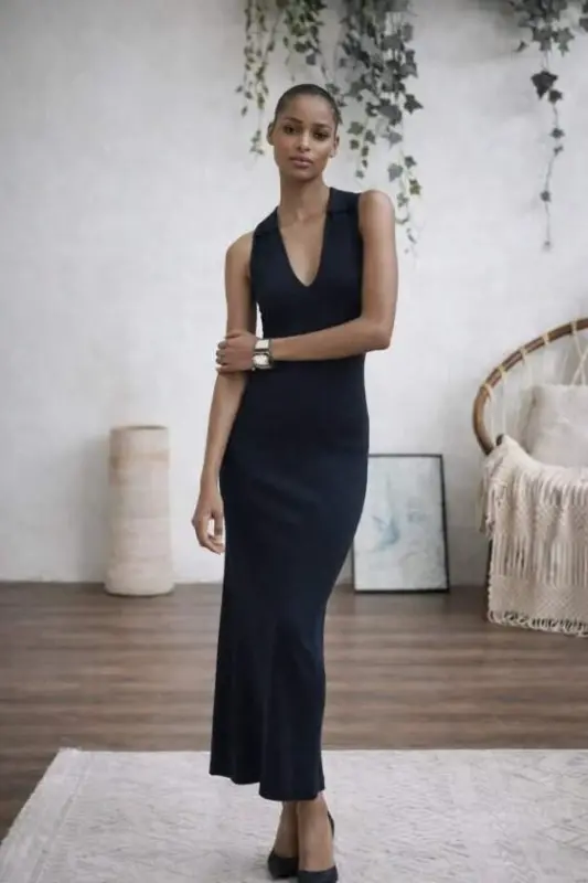 Women's Sleeveless V-Neck Long Knitted Dress - 3