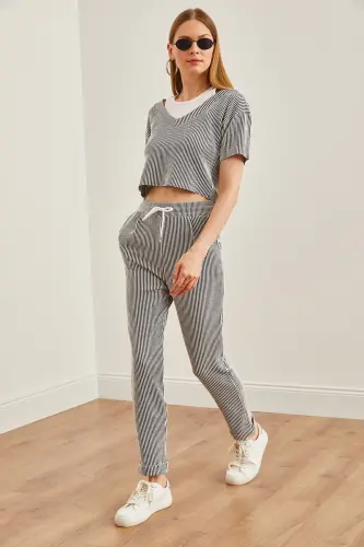 Women's Smoke Top Embellished Blouse Bottom Pocket Slim Fit Pan - 6