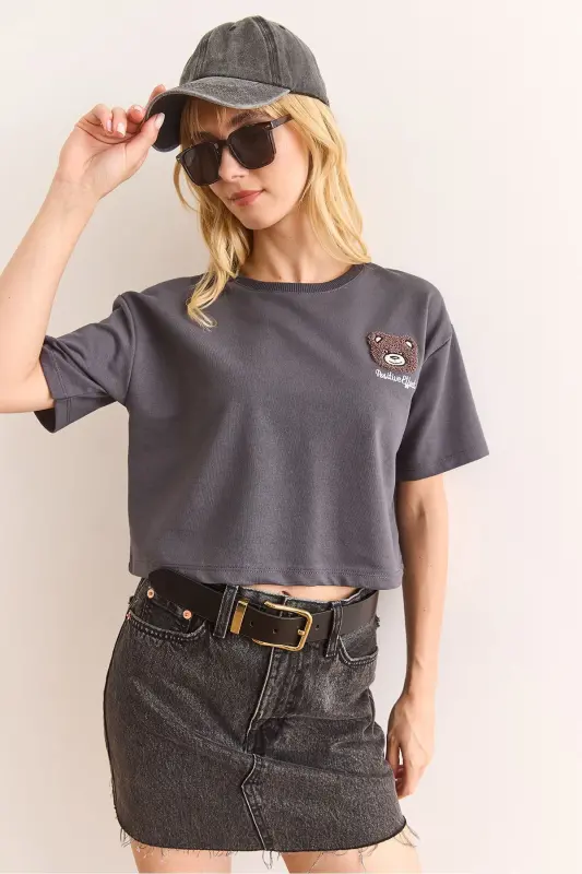 Women's Smoked Bear Appliqued Crop 2 Thread T-Shirt TSH-19 - 5
