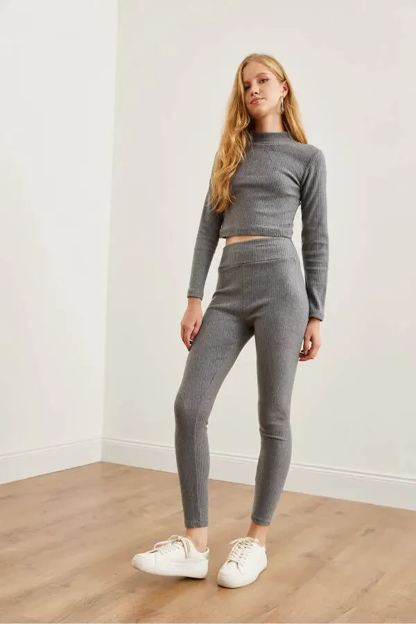 Women's Smoked Cord Thistle Knitwear Set TKM-19000304 - 5