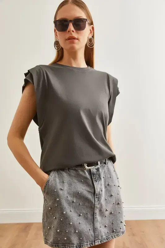 Women's Smoked Sleeve Detailed Cotton T-Shirt TSH-19000819-F - OLALOOK