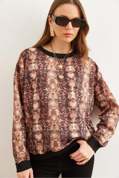 Women's Snake Coffee Basic Soft Textured Oversized Sweatshirt SWT-19000457 - OLALOOK