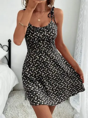 Women's Spaghetti Strap Lace-Up Floral Print Sundress - 5