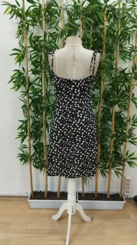 Women's Spaghetti Strap Lace-Up Floral Print Sundress - 8