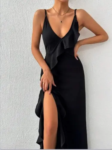 Women's Spaghetti Strap Low-Cut Slit Detail Crepe Dress - 7