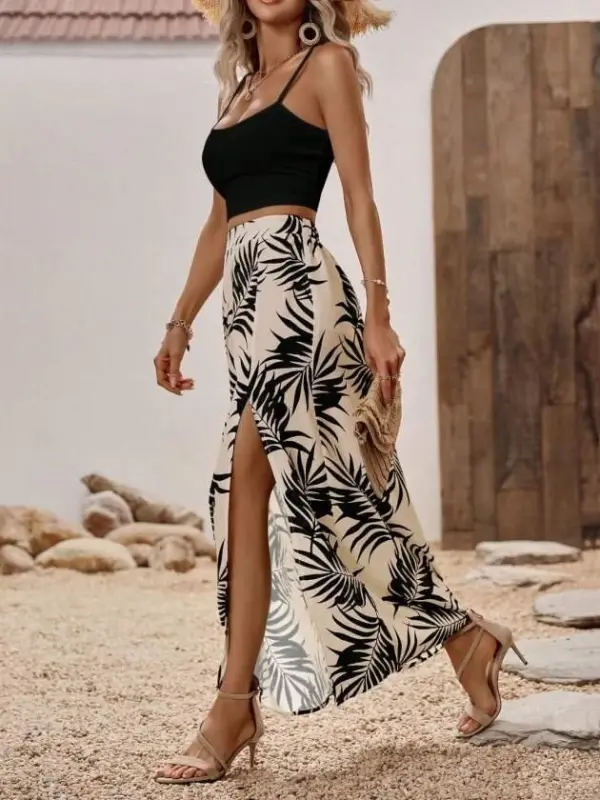 Women's Spaghetti Strap Round Neck Short Viscose Blouse and Patterned Slit Supreme Skirt Two-Piece Set - 3