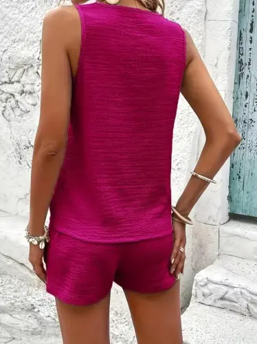 Women's Spaghetti Strap Sleeveless V-Neck Front Buttoned Crinkle Blouse and Shorts Two-Piece Set - 6