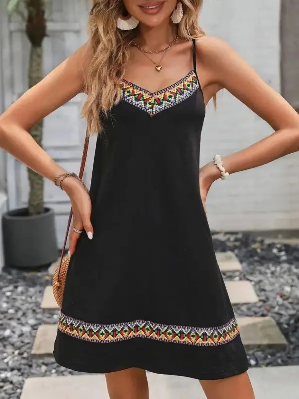 Women's Spaghetti Strap V-Neck Ethnic Patterned Detailed Dress - 3