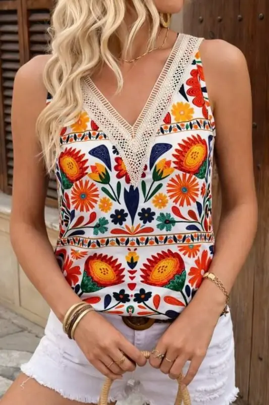 Women's Spaghetti Strap V-Neck Lace Detailed Jersey Blouse - BÜYÜKBEDENIZ