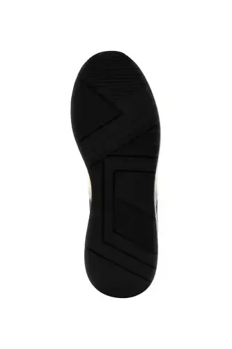 Women's Sports Shoes - 5