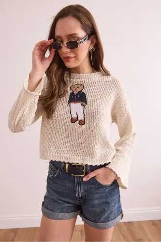 Women's Stone Bear Applique Seasonal Knit Blouse BLZ - OLALOOK (1)