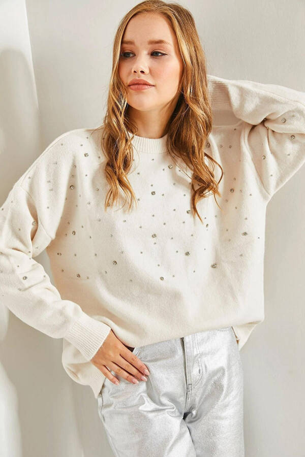 Women's Stone Embroidered Knit Sweater - 13