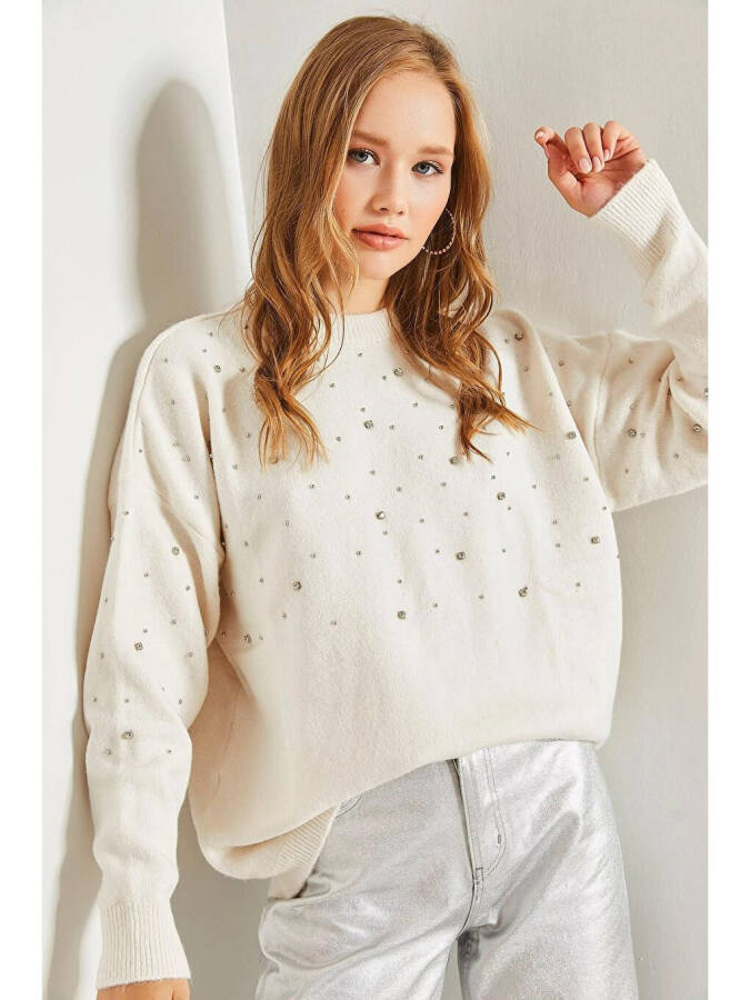 Women's Stone Embroidered Knit Sweater - 6