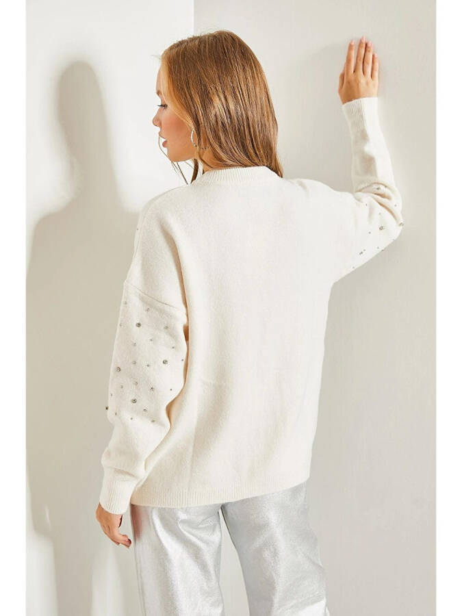 Women's Stone Embroidered Knit Sweater - 9