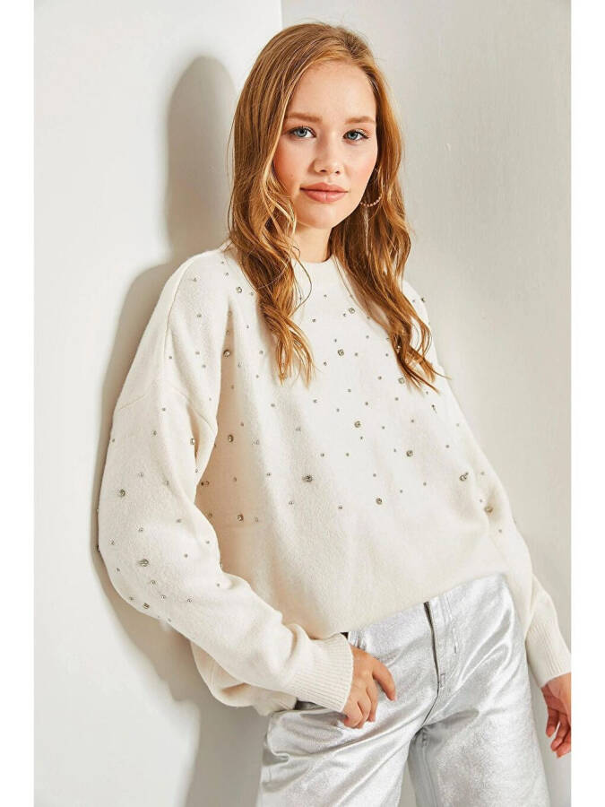 Women's Stone Embroidered Knit Sweater - 5