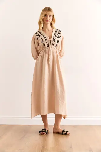 Women's Stone Embroidered Lace-up Detailed Midi Muslin Dress - OLALOOK (1)