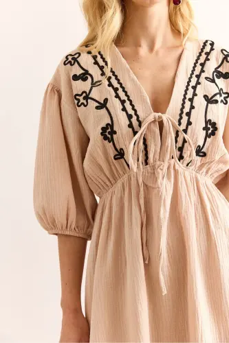 Women's Stone Embroidered Lace-up Detailed Midi Muslin Dress - 5