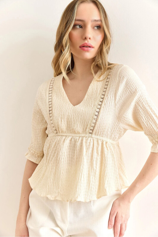 Women's Stone Guipure Detailed V-Neck Elastic Waist Blouse - OLALOOK