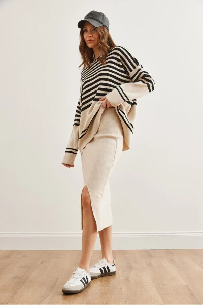 Women's Stone Top Sweater Bottom Slit Skirt Knitwear Set TKM-19000321 - 4