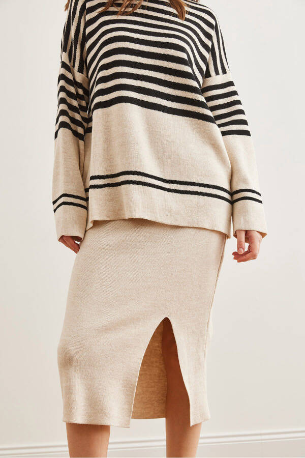 Women's Stone Top Sweater Bottom Slit Skirt Knitwear Set TKM-19000321 - 17