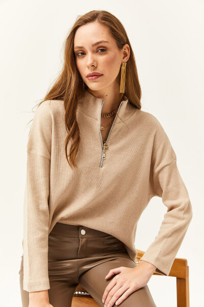 Women's Stone Zippered High Neck Thistle Sweater - OLALOOK (1)