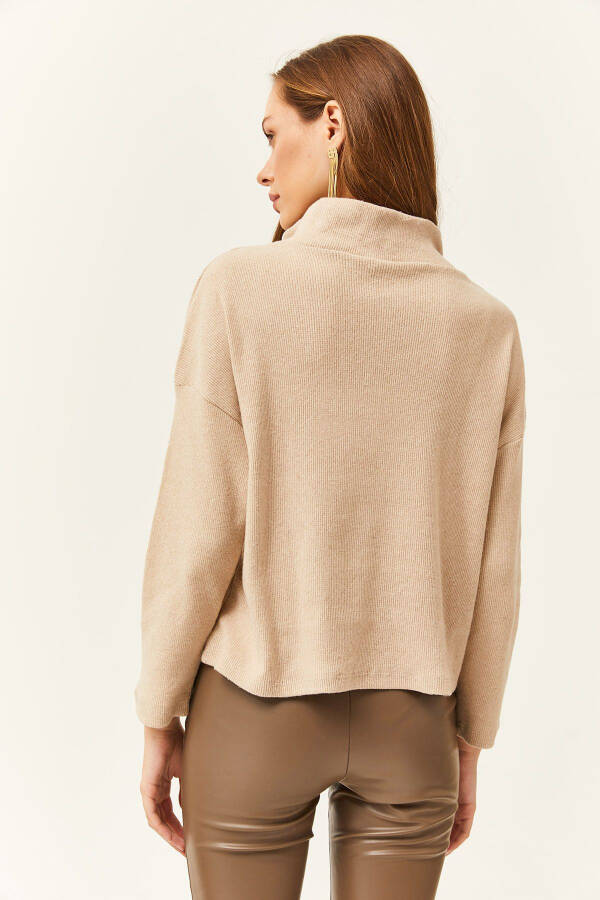 Women's Stone Zippered High Neck Thistle Sweater - 5