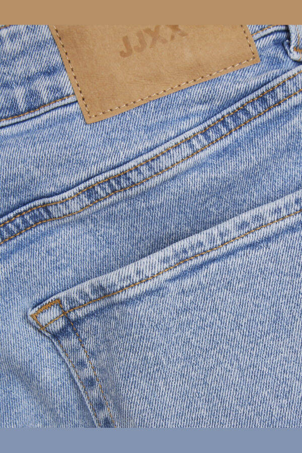 Women's Straight Fit Jean - Seoul - 7