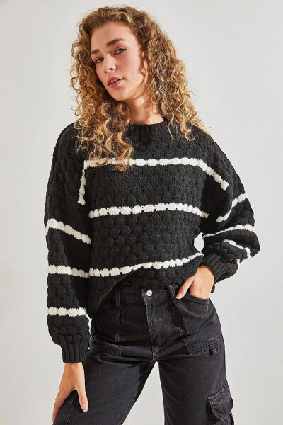 Women's Striped Balloon Sleeve Honeycomb Knit Sweater - 15