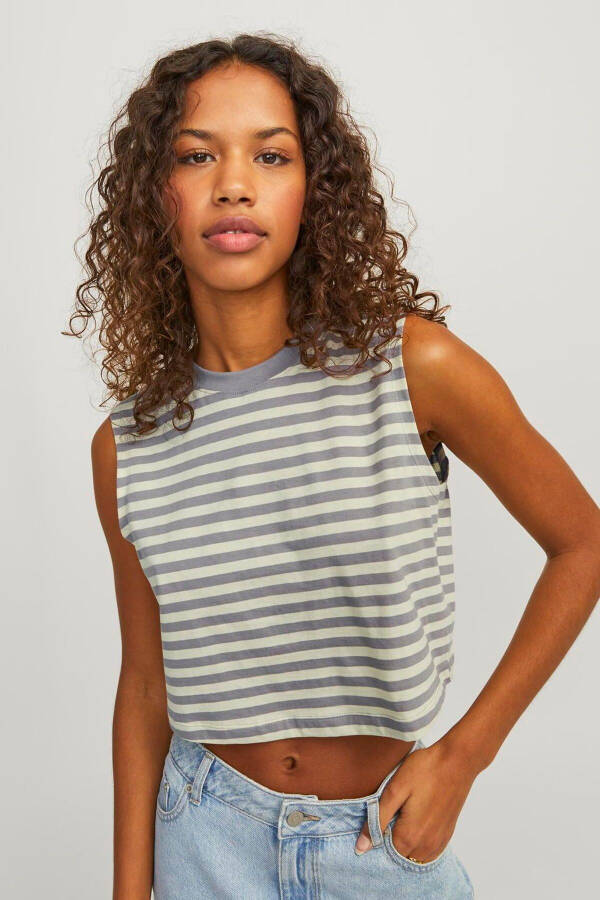 Women's Striped Crew Neck Crop Top - Alvira - 3