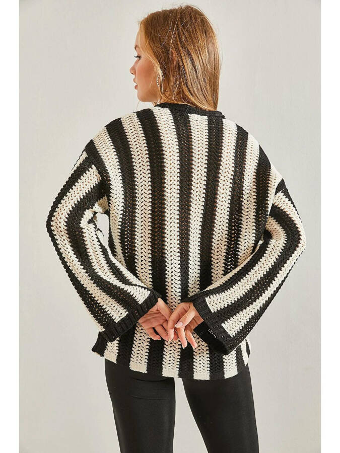 Women's Striped Front Tie Lace Knit Sweater - 8