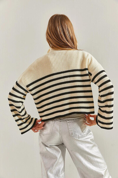 Women's Striped Knit Cardigan with Collar and Buttons - 13