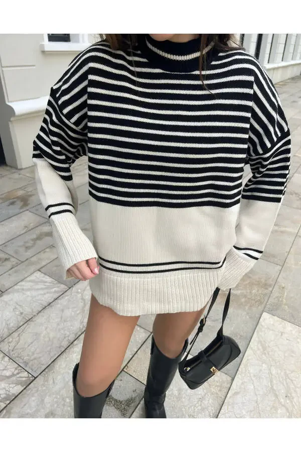 Women's Striped Knit Sweater - 3