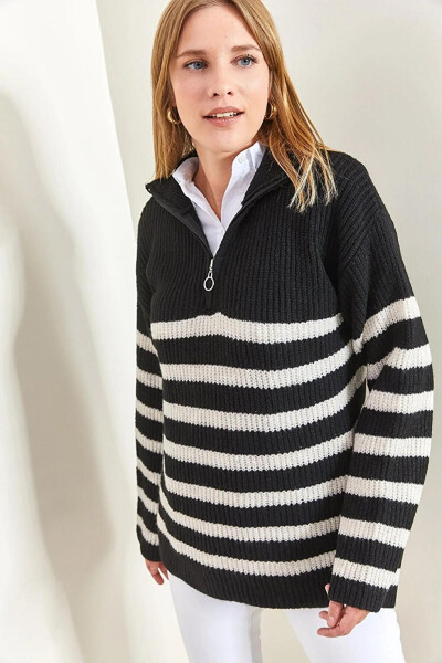 Women's Striped Oversized Zippered Knit Sweater - 9