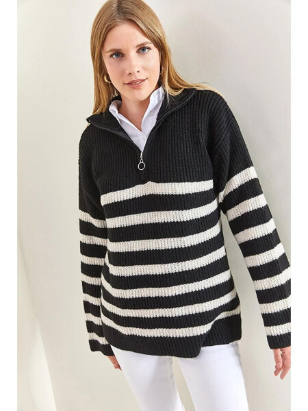 Women's Striped Oversized Zippered Knit Sweater - 8