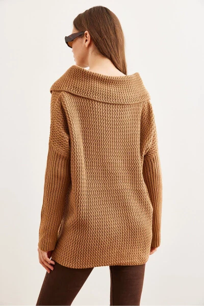 Women's Tabby Envelope Neck Button Knit Cardigan HRK-19000326 - OLALOOK (1)