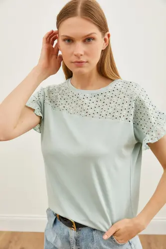 Women's Teal Top with Eyelet and Flounce Sleeve T-shirt BLZ - 4