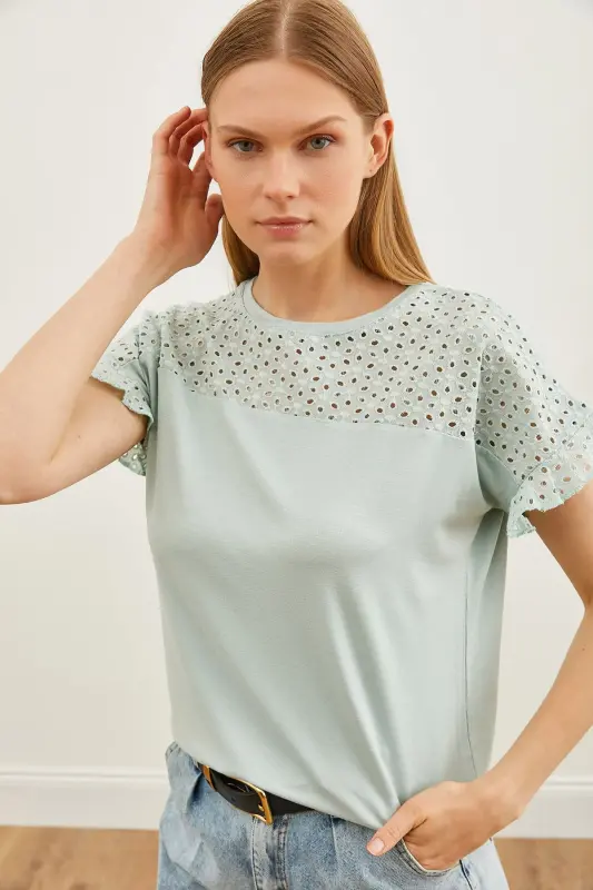 Women's Teal Top with Eyelet and Flounce Sleeve T-shirt BLZ - 4