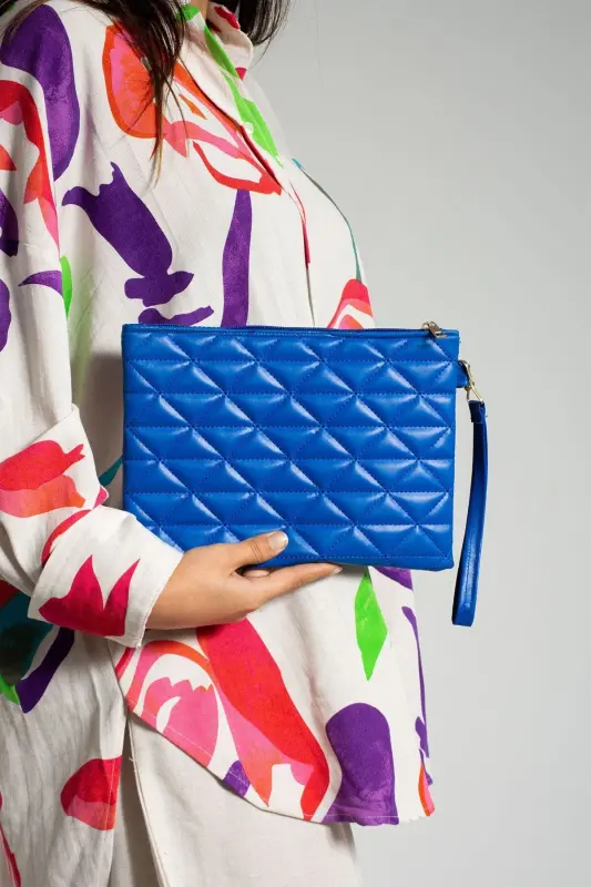 Women's Teal Triangle Patterned Portfolio Clutch Handbag - 2