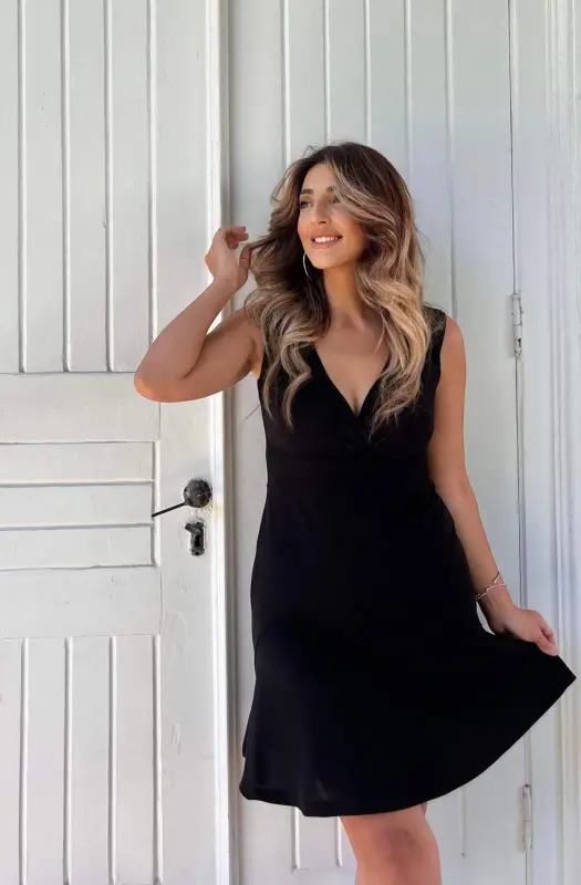 Women's Thick Strap Crossover Neckline Voluminous Skirt Crepe Dress - 12