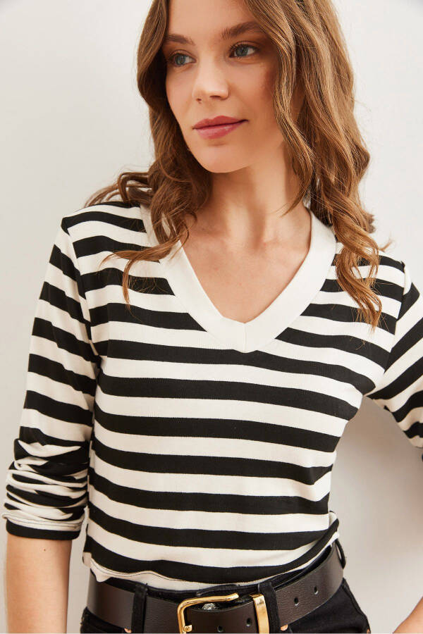 Womens Thick Striped Black V-neck Soft Touch Stretch Blouse BLZ-19002767 - 2