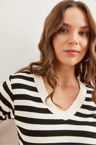 Womens Thick Striped Black V-neck Soft Touch Stretch Blouse BLZ-19002767 - 4