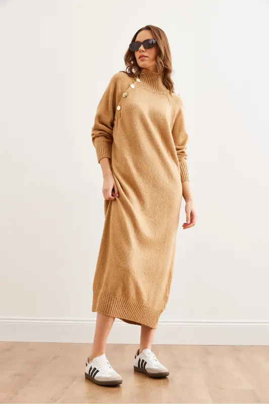 Women's Tobacco Notch Collar Button Detailed Maxi Dress - 2